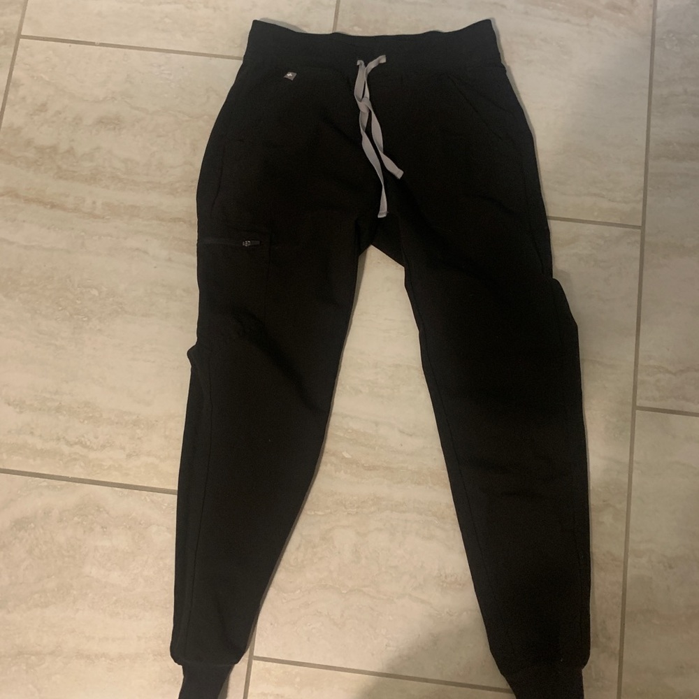 Figs jogger black
